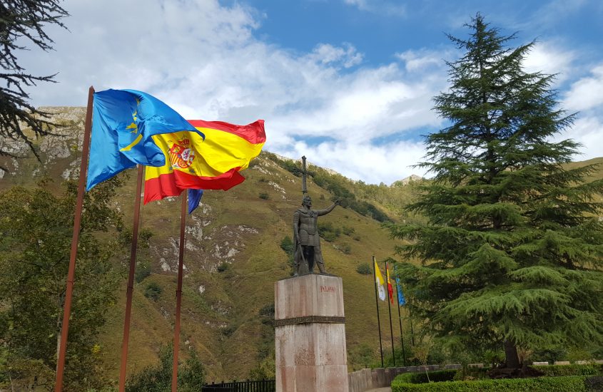 Escultura Don Pelayo